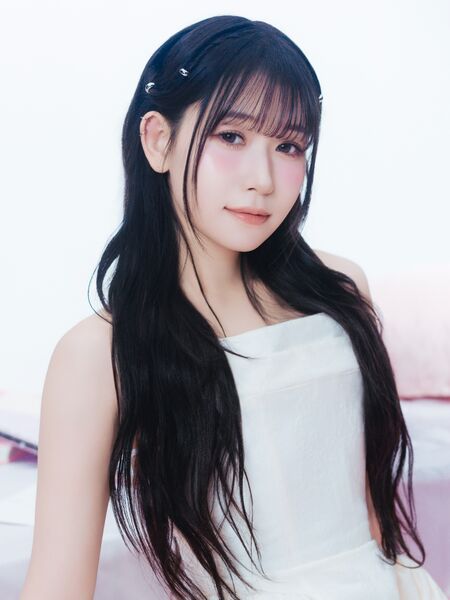 File:Momona - MUSE promo.jpg