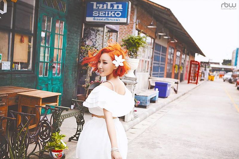 File:Hwa Sa - Melting promo.jpg