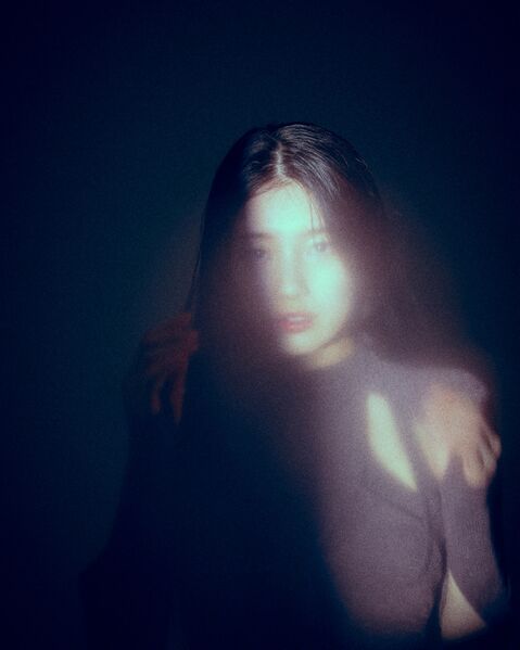 File:Suzy - Satellite promo.jpg
