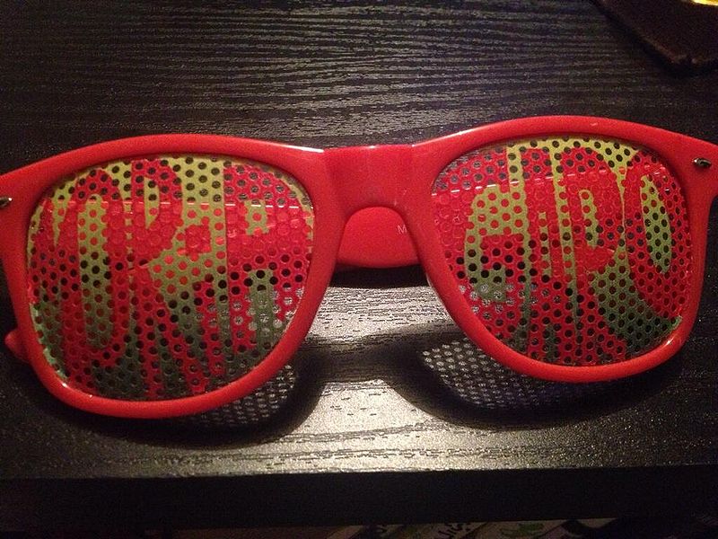 File:Moriagaro Sunglass 3.jpg