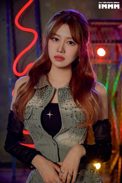 File:Ara - IMMM promo.jpg