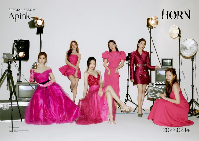 File:Apink - HORN promo.jpg