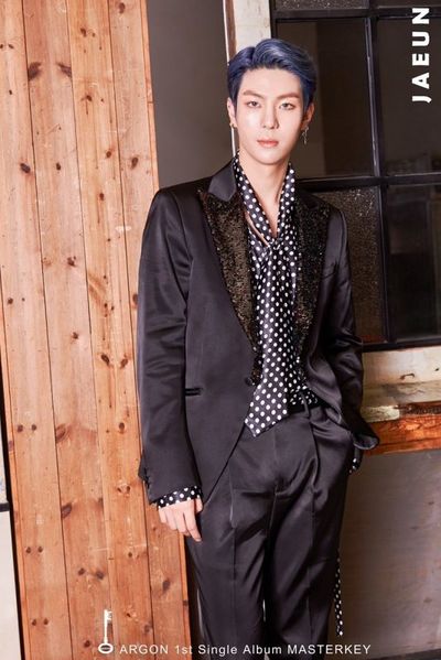 File:Jaeun - MASTERKEY promo.jpg