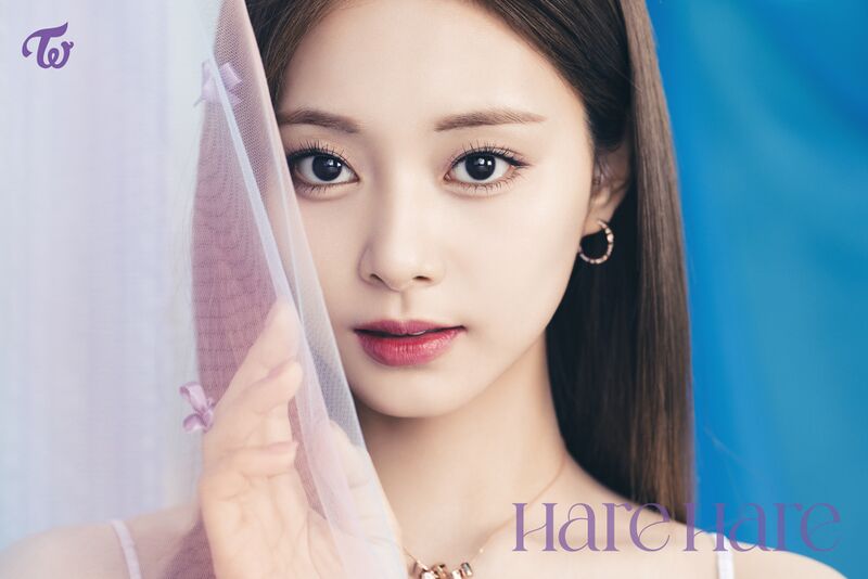 File:Tzuyu - Hare Hare promo.jpg