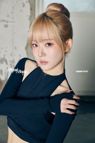 File:SeoYeon - Beyond Beauty promo.jpg