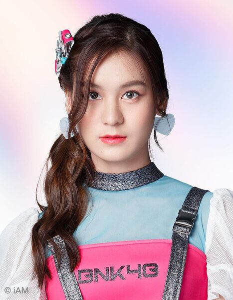 File:BNK48 Nine 2021.jpg