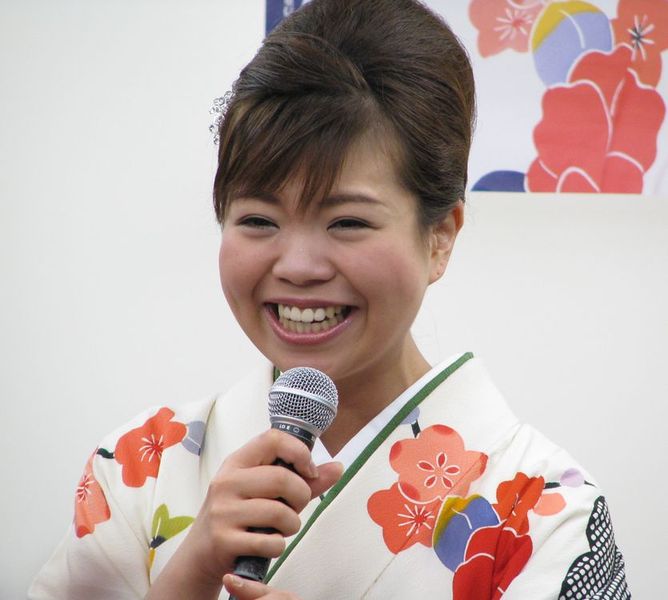 File:Mizuki Kei 2011.jpg