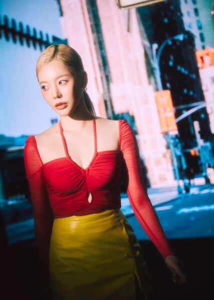 File:Sunny - FOREVER 1 promo.jpg