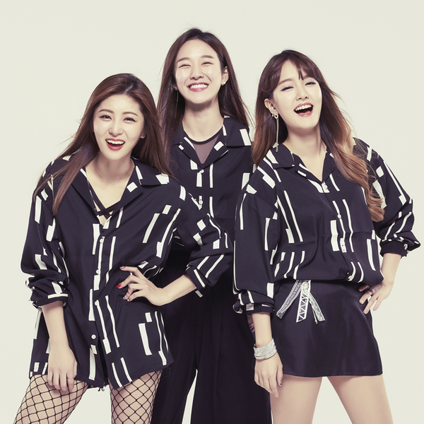 File:Pungdeng-E - Stay promo.png