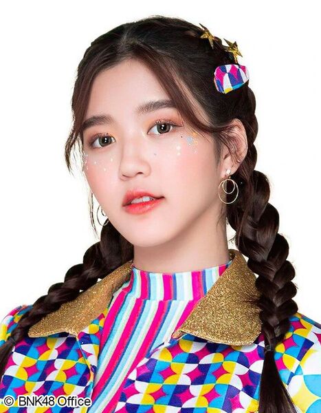 File:BNK48 June 2019.jpg