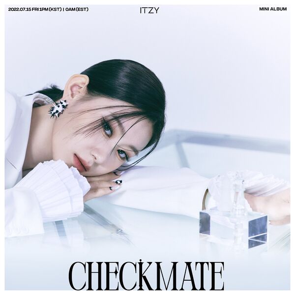File:Chaeryeong - CHECKMATE promo.jpg
