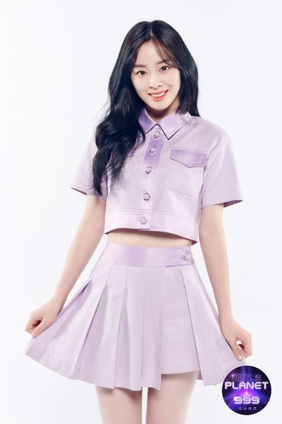 File:Li Yiman - Girls Planet 999 promo.jpg