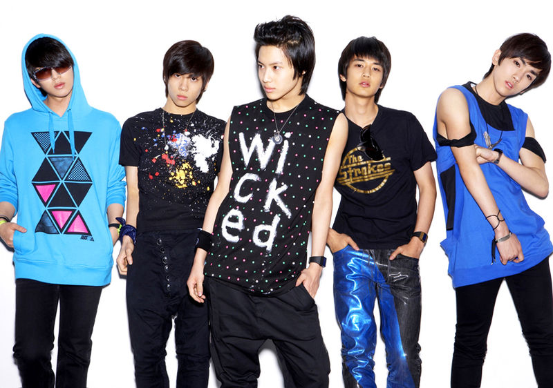 File:Shinee.jpg