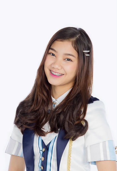 File:BNK48 Pichayapa - Aitakatta promo.jpg