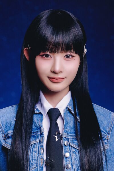 File:Shizuku - Hi-Five promo.jpg