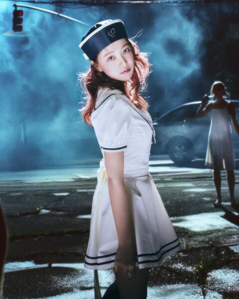 File:Yeri - Cosmic promo.jpg