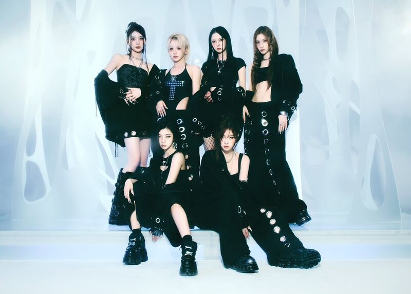 File:Kep1er - BUBBLE GUM promo.jpg