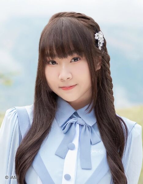 File:CGM48 Twobam 2022-2.jpg