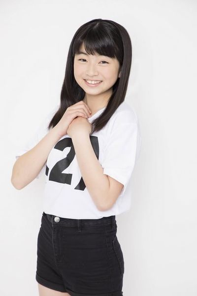 File:Sasaki Honoka debut.jpg