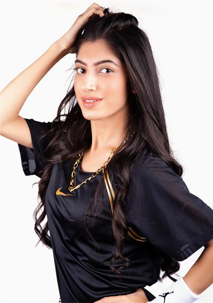 File:DEL48 Ika 2019.jpg