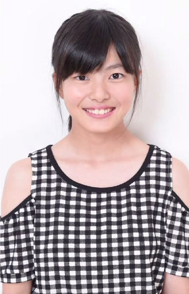 File:NGT48 Kado Yuria Debut.jpg