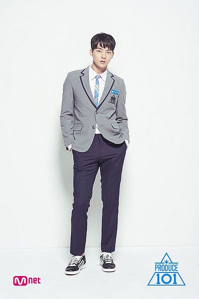 File:Park Sung Woo.jpg