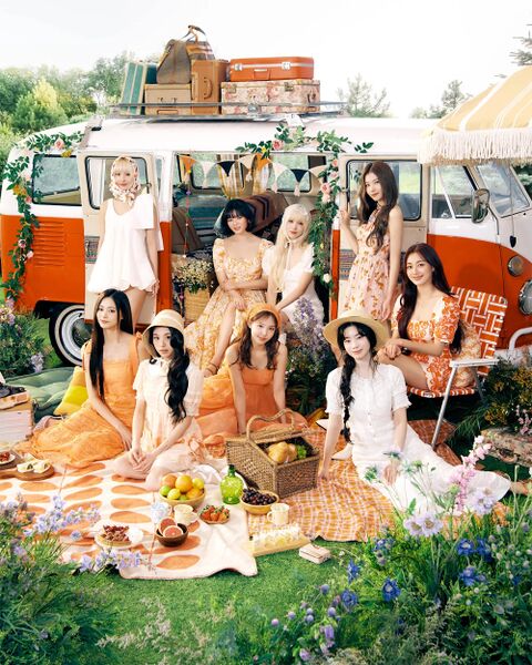 File:TWICE - TWICE5 promo.jpg