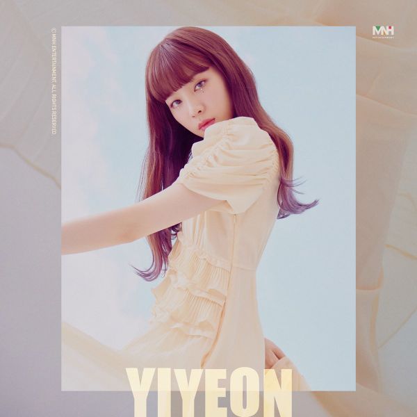 File:Yiyeon.jpg
