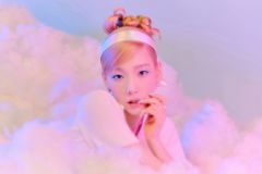 Taeyeon - Weekend promo2.jpg