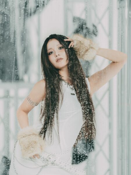 File:Koharu - NON STOP promo.jpg