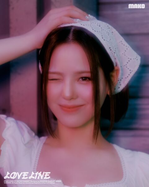 File:Mako - LOVE LINE promo.jpg