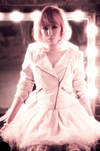 File:Shion2012.jpg