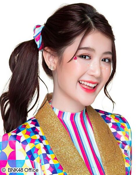 File:BNK48 Pakwan 2019.jpg