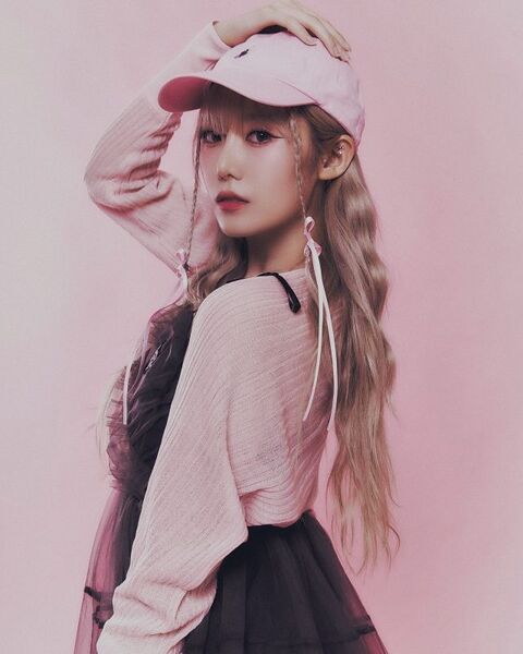 File:MiMAUVE Haeun.jpg