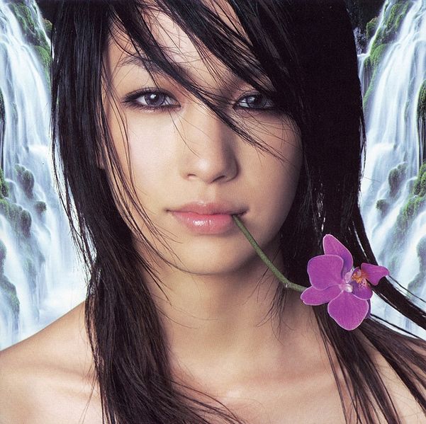 File:Nakashima Mika LOVE.jpg