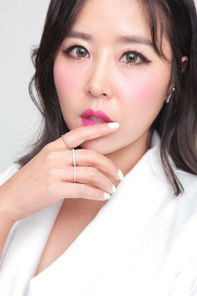 File:Shinji - Chaghanyeoja promo.jpg