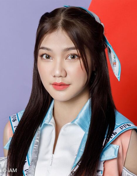 File:BNK48 Namsai 2021-2.jpg