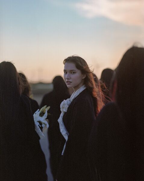 File:Hana Hope - Akairo promo.jpg