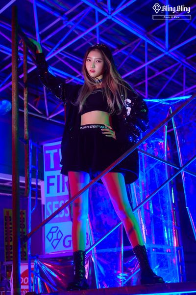 File:BlingBling Choi Jieun.jpg