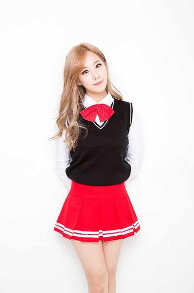 File:Hari - Sign promo.jpg