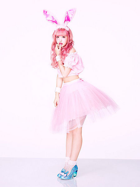 File:Fujita Nicole profile.jpg