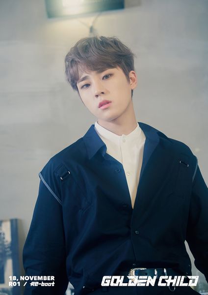 File:Seungmin - RE-boot promo.jpg