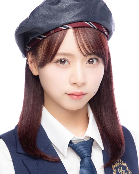 File:AKB48 Kuranoo Narumi 2024.jpg