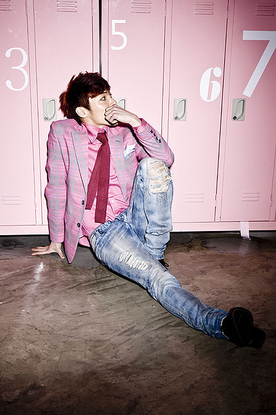 File:Wheesung STA.jpg