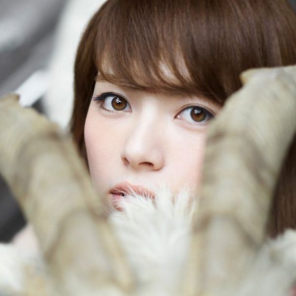File:Nikiie hana promo.jpg