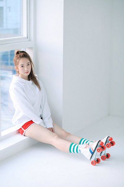 File:Mei Qi 2016 promo.jpg