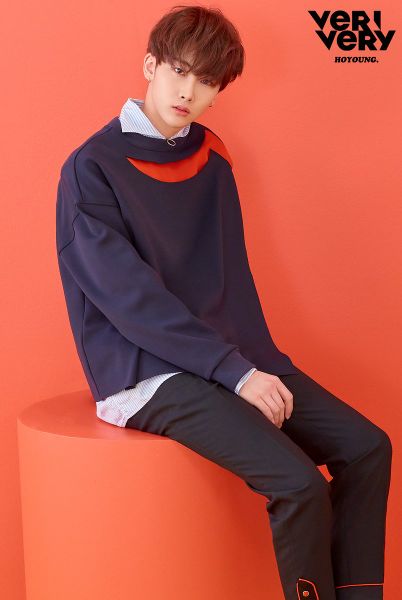 File:Hoyoung - VERI-ABLE promo.jpg