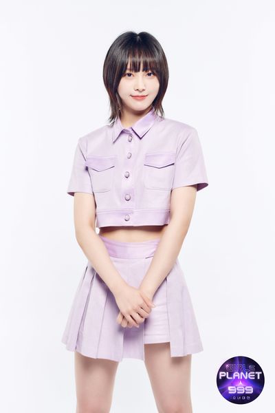 File:Wang Yale - Girls Planet 999 promo.jpg