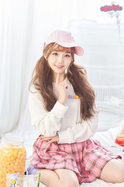 File:BUSTERS Minji.jpg