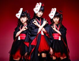 BABYMETAL Arises -Beyond the Moon- Legend -M- - generasia